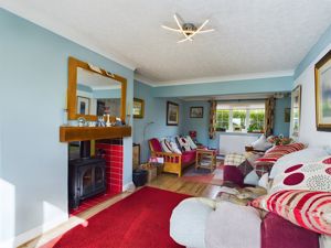 Living room- click for photo gallery